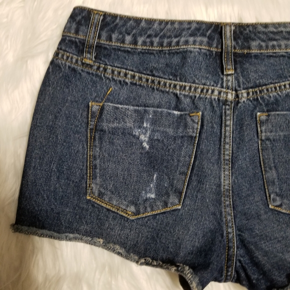 MOSSIMO Short Denim High Rise, with Ripped. - Picture 8 of 11